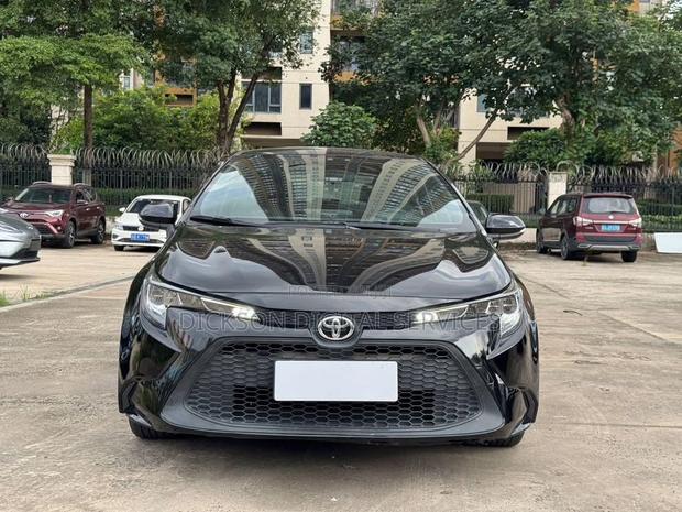 Toyota Corolla SE (1.8L 4cyl 6M) 2019 Black