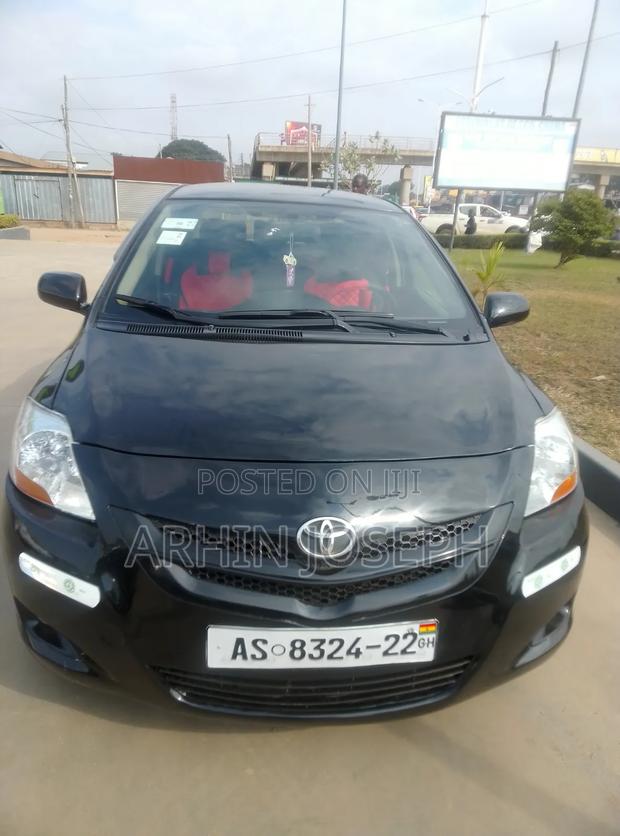 Toyota Yaris 2010 Black