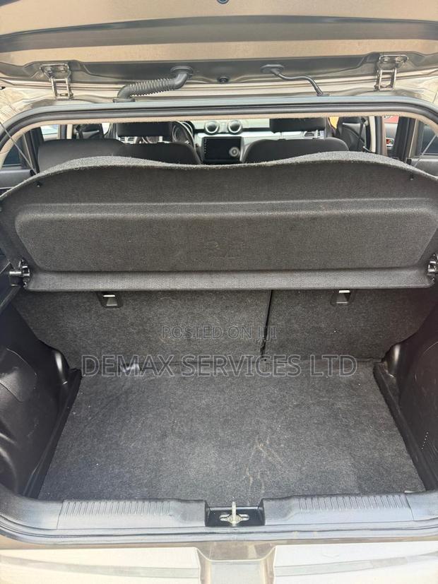 Suzuki Swift 2024 Brown