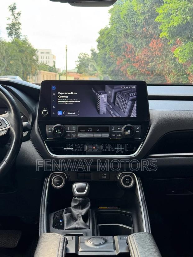 Toyota Grand Highlander XLE AWD 2024 Blue