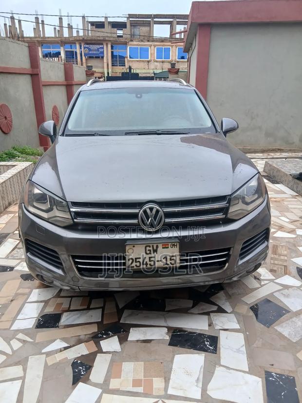 Volkswagen Touareg 2014 Brown