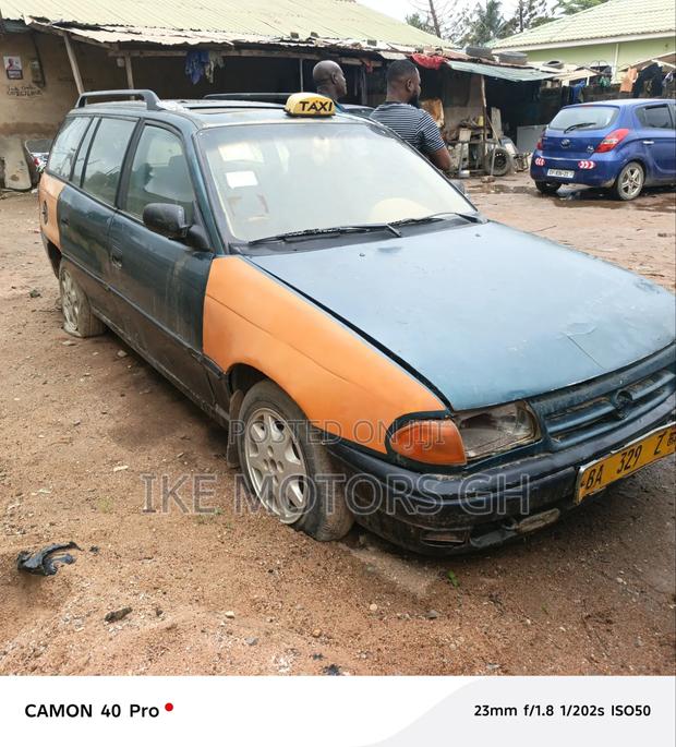 Opel Astra 1998 Green