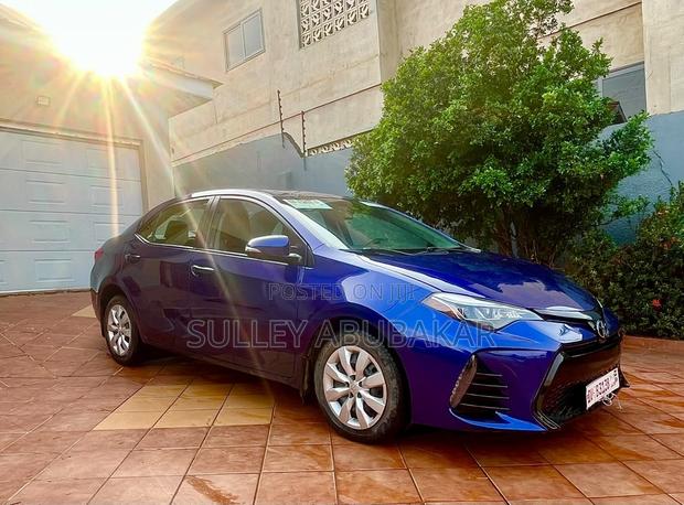 Toyota Corolla SE Special Edition 4dr Sedan (1.8L 4cyl CVT) 2017 Blue