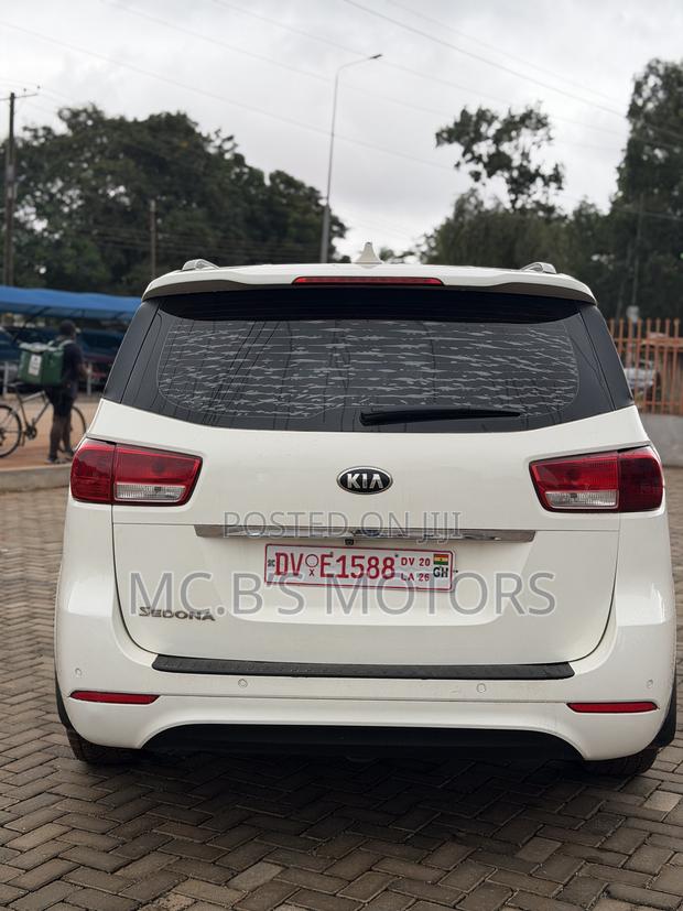Kia Sedona 2018 White