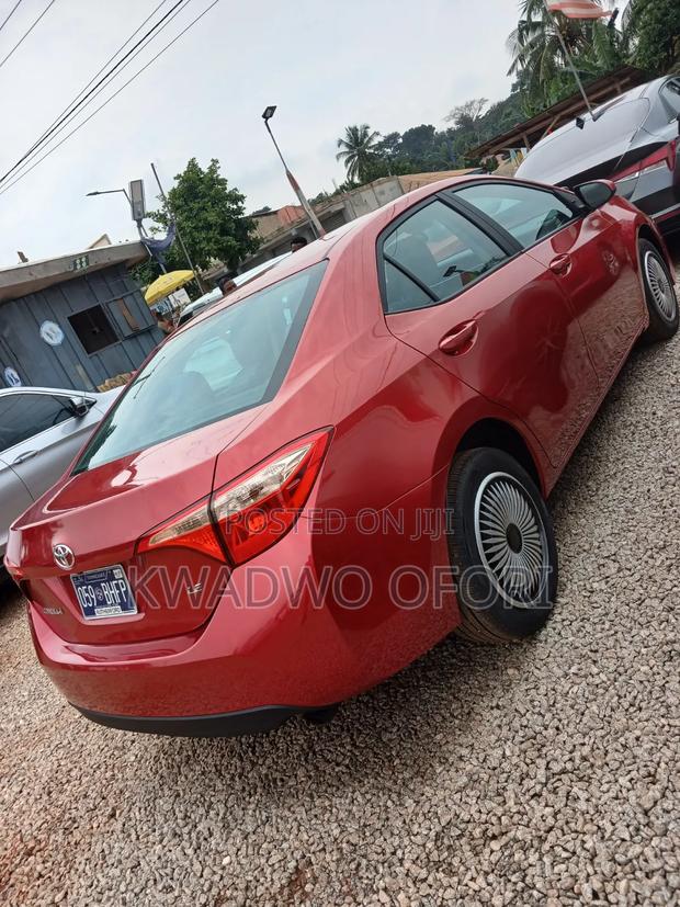 Toyota Corolla LE 4dr Sedan (1.8L 4cyl CVT) 2017 Red