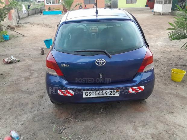 Toyota Vitz 2010 Blue