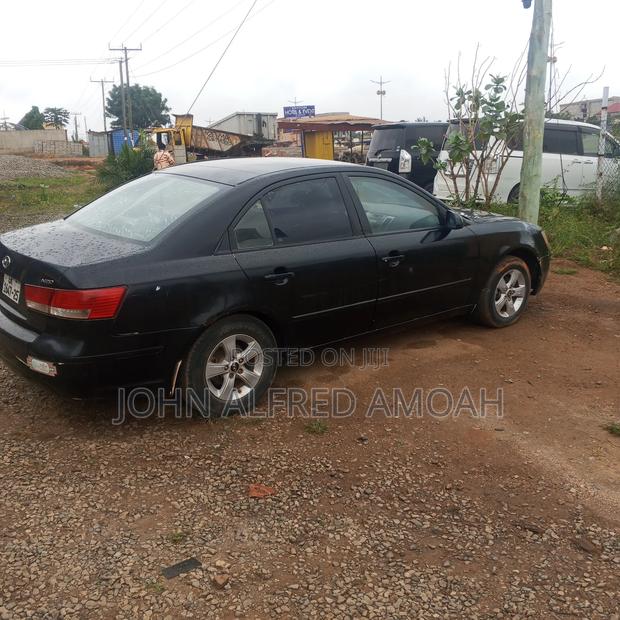 Hyundai Sonata 2010 Black