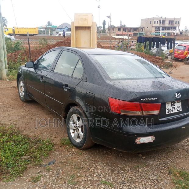 Hyundai Sonata 2010 Black