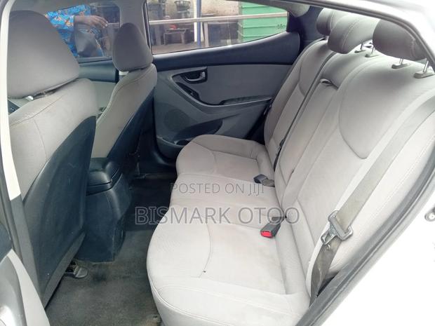 Hyundai Elantra 2015 Silver