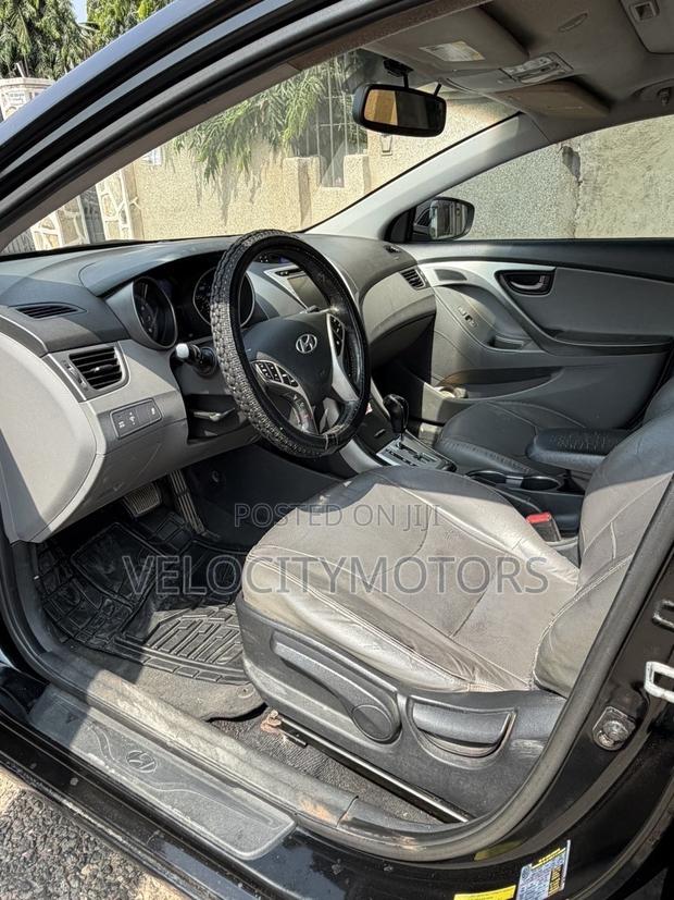 Hyundai Elantra Limited 2012 Blue