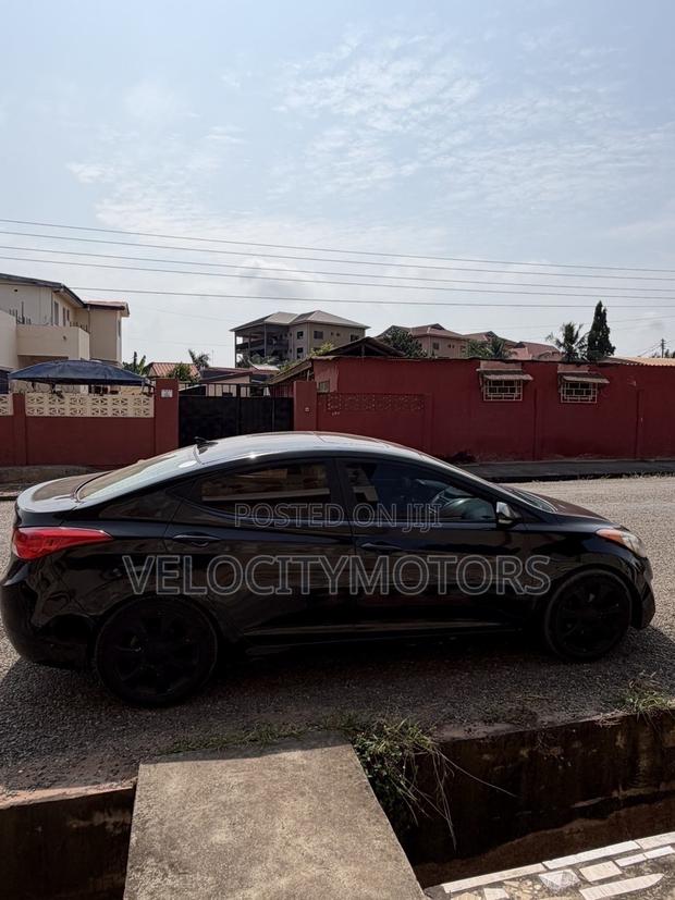 Hyundai Elantra Limited 2012 Blue