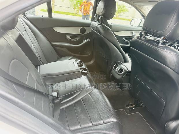Mercedes-Benz C300 Sport 4Matic Sedan AWD (2.0L 4cyll 7A) 2016 White