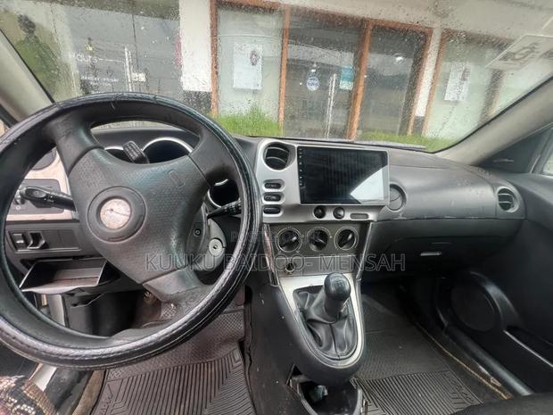 Toyota Matrix 2003 White