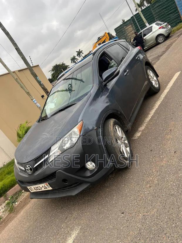 Toyota RAV4 2015