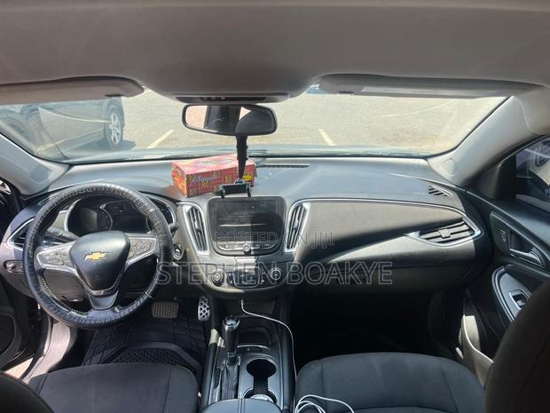 Chevrolet Malibu 2016 Gray