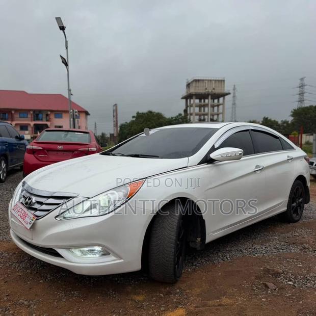 Hyundai Sonata 2013 White