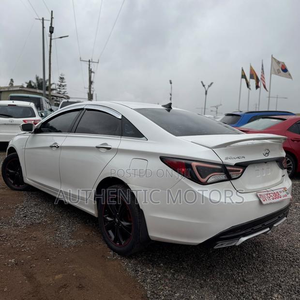 Hyundai Sonata 2013 White