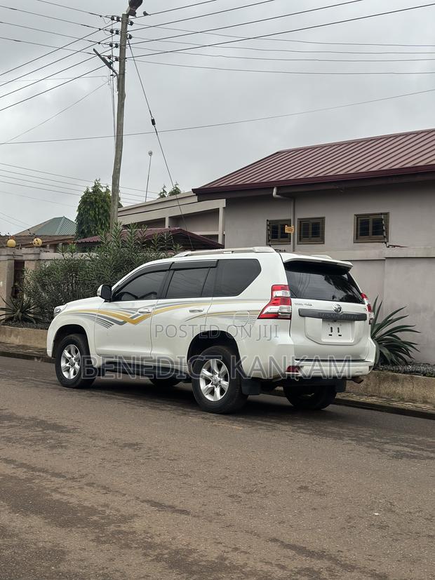 Toyota Land Cruiser Prado 2.7 2017 White