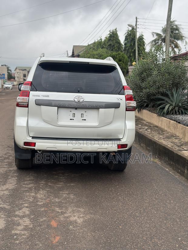 Toyota Land Cruiser Prado 2.7 2017 White