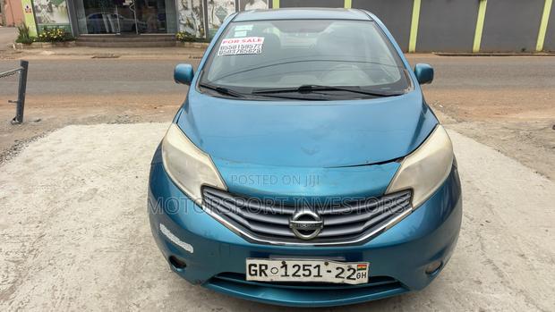 Nissan Versa 1.6 SL 2016 Blue