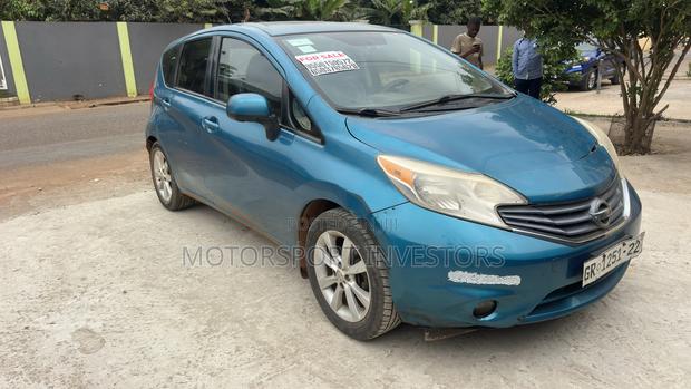 Nissan Versa 1.6 SL 2016 Blue