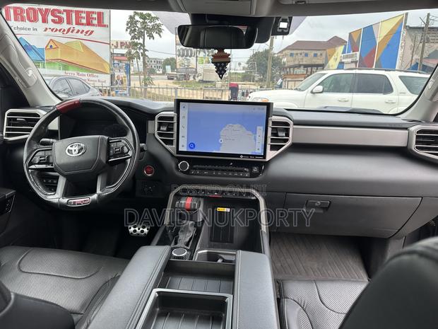 Toyota Tundra Hybrid 2024 Gray