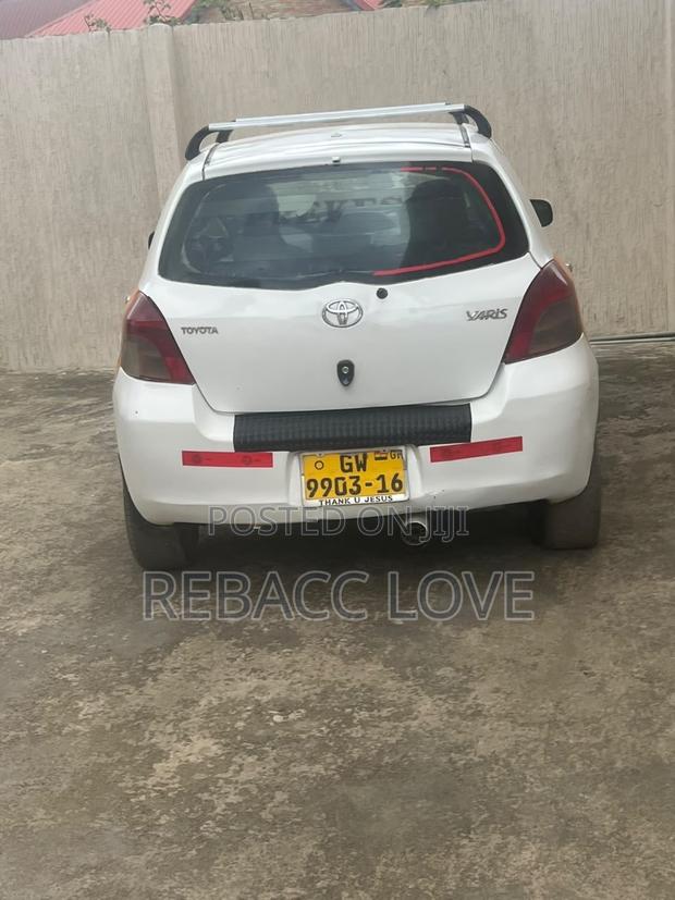Toyota Yaris 2016 White