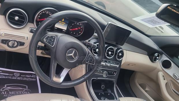 Mercedes-Benz C300 2018 Black