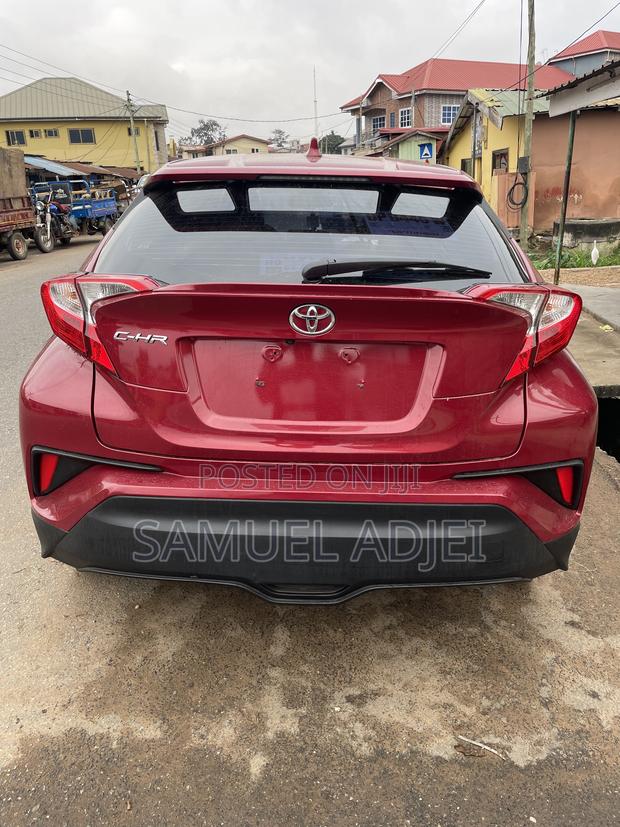 Toyota C-HR 2019 Red