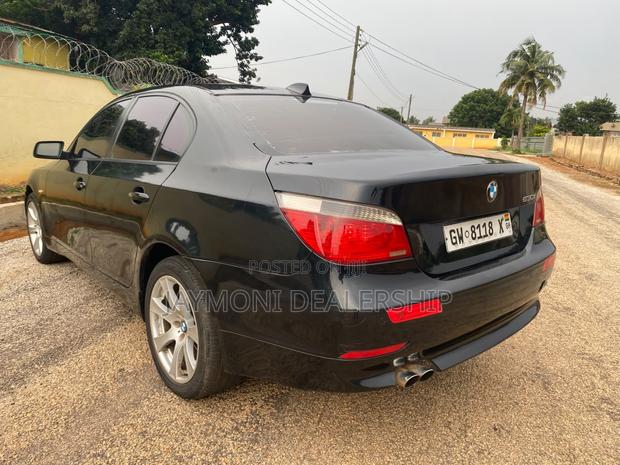 BMW 530i 2002 Black
