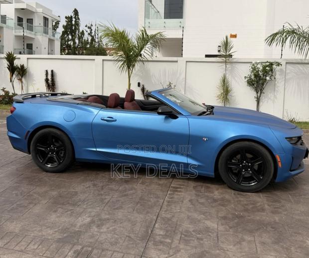 Chevrolet Camaro 2020 Blue