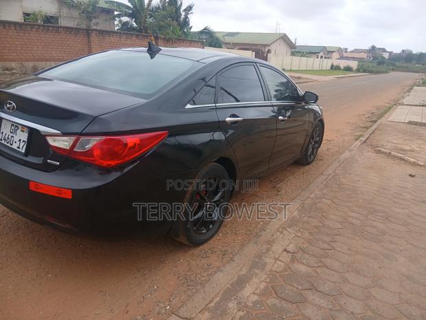 Hyundai Sonata 2013 Black