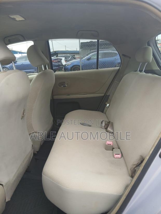 Toyota Vitz 1.0 FWD 3dr 2010 Silver
