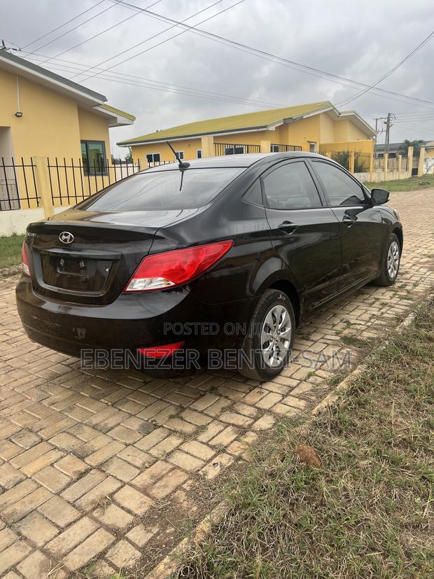 Hyundai Accent 2017 Black