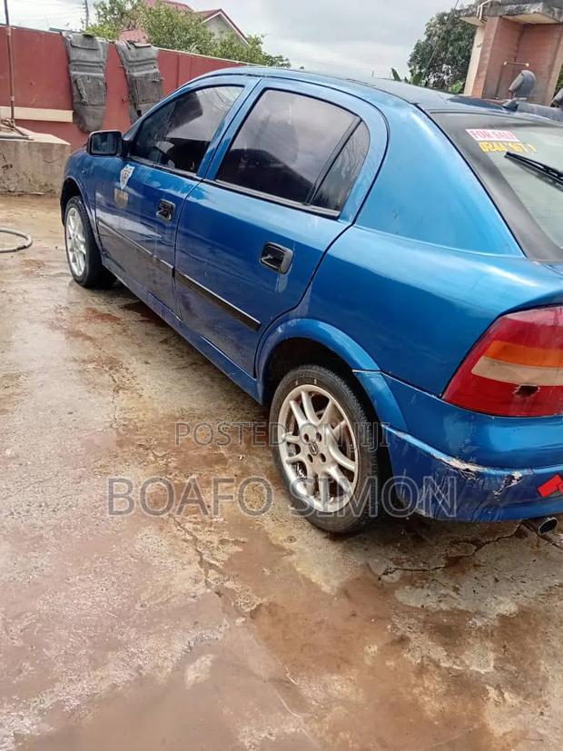 Opel Astra 1.6 Essentia 2006 Blue