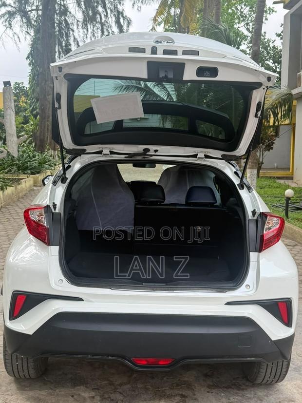Toyota C-HR 2021 White