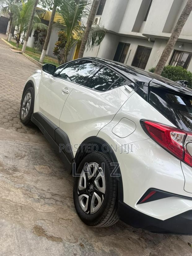 Toyota C-HR 2021 White
