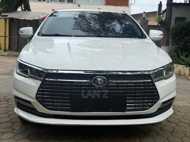 BYD Qin Plus DM-i 2022 White