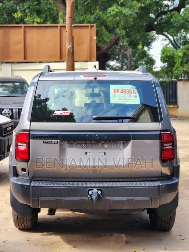 New Toyota Land Cruiser Prado 2024 Gray