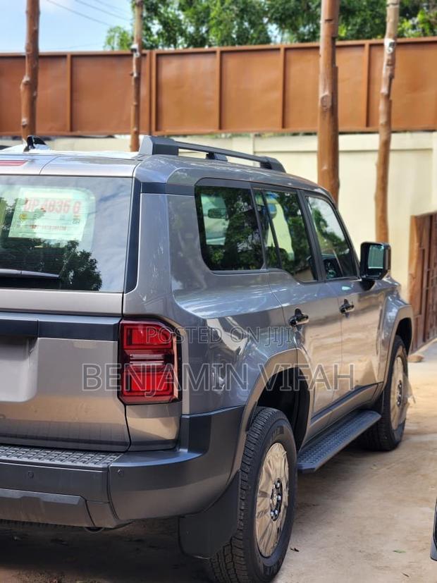 New Toyota Land Cruiser Prado 2024 Gray
