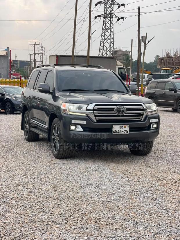 Toyota Land Cruiser 2018 Black