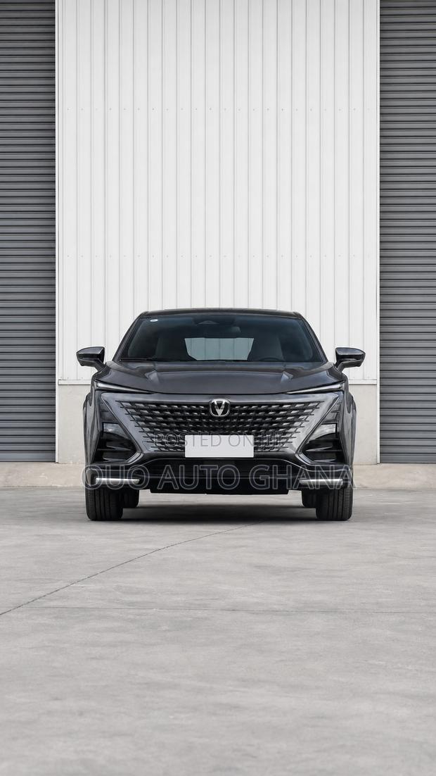 Changan UNI-T 1.5 FWD 2023 Gray