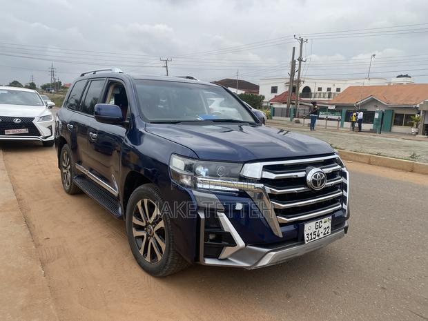 Toyota Land Cruiser 2014 Blue