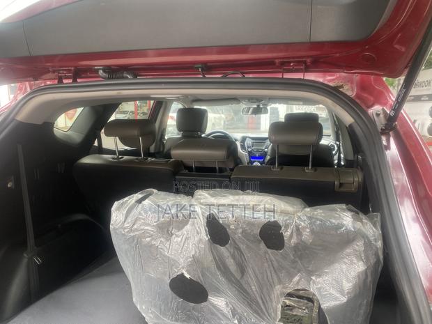 Hyundai Santa Fe 2015 Red