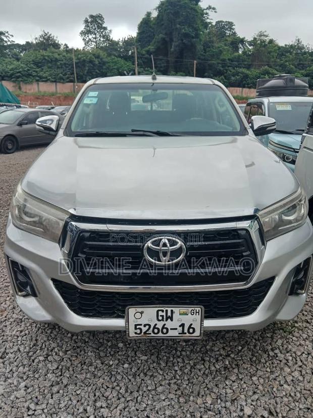 Toyota Hilux Revo Smart Cab Deisel 2.4 RWD 2016 Ivory