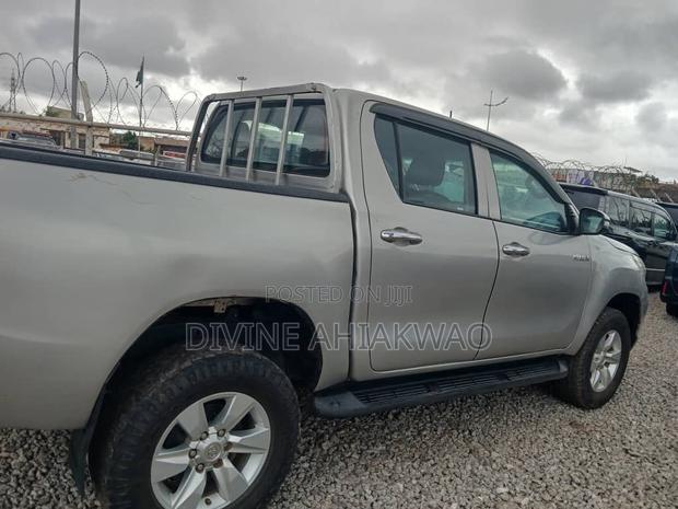 Toyota Hilux Revo Smart Cab Deisel 2.4 RWD 2016 Ivory