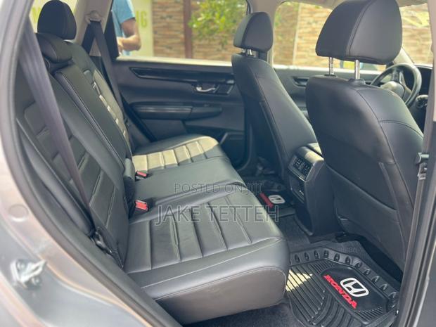 Honda CR-V 2025 Silver