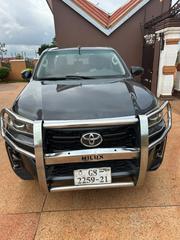 Toyota Hilux 2021 Gray for sale