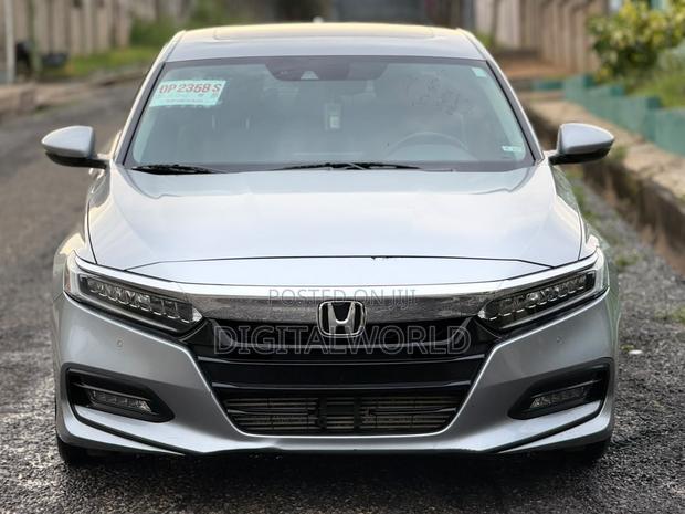 Honda Accord Touring 2018 White