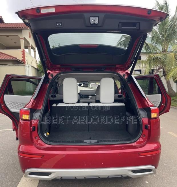Mitsubishi Outlander SEL 2022 Burgundy